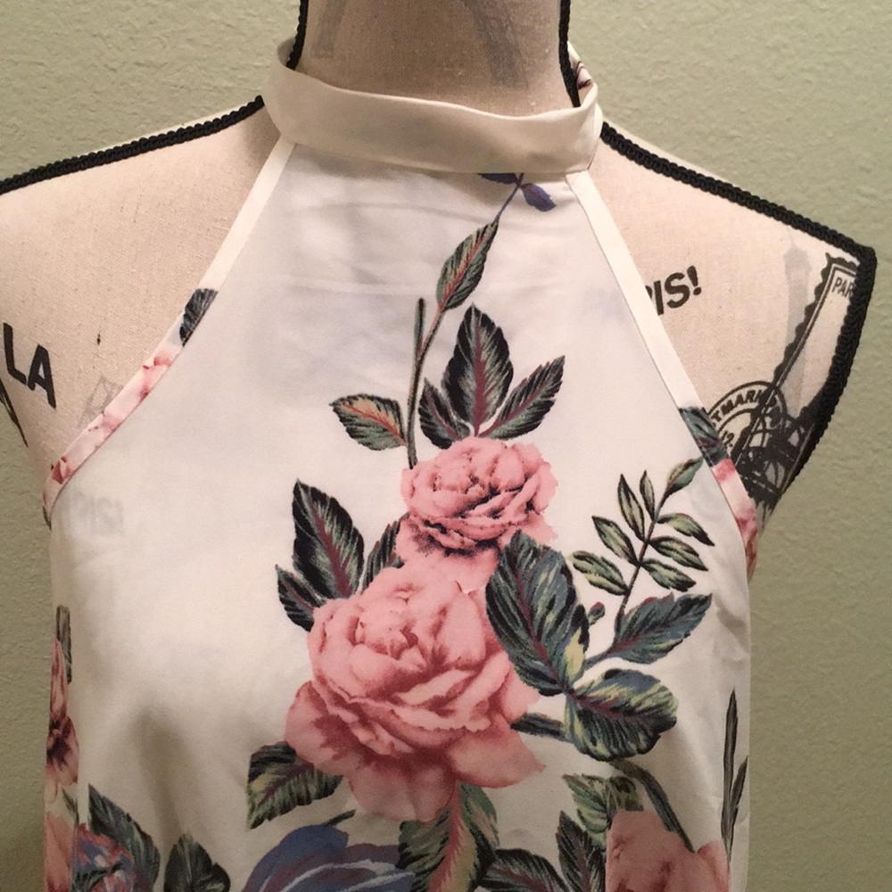 Privy Roses Top - Picture 3 of 7